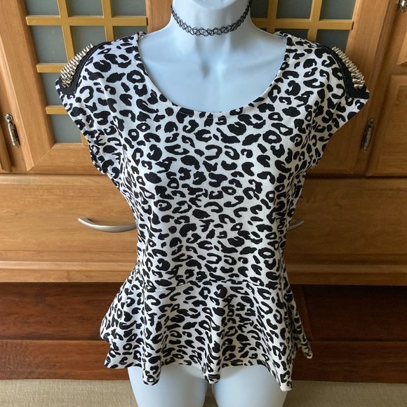 Annabelle Cow Print Peplum Blouse with Silver Spikes Large Jr. - Picture 1 of 7